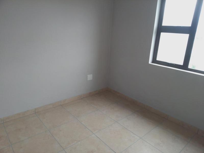 To Let 2 Bedroom Property for Rent in Strand Central Western Cape